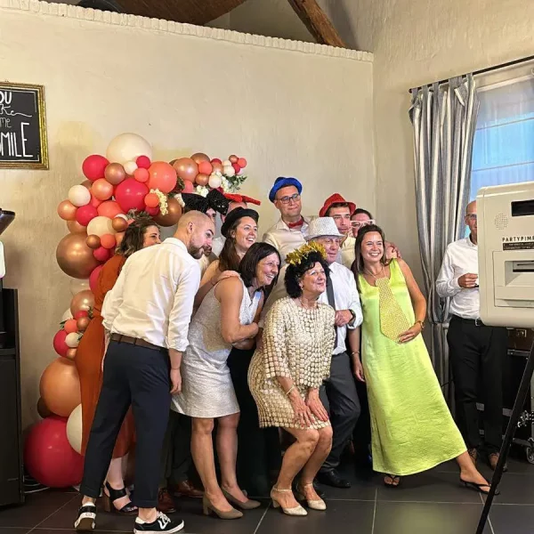 Feest compleet maken? Huur een photobooth bij Partypimpers!